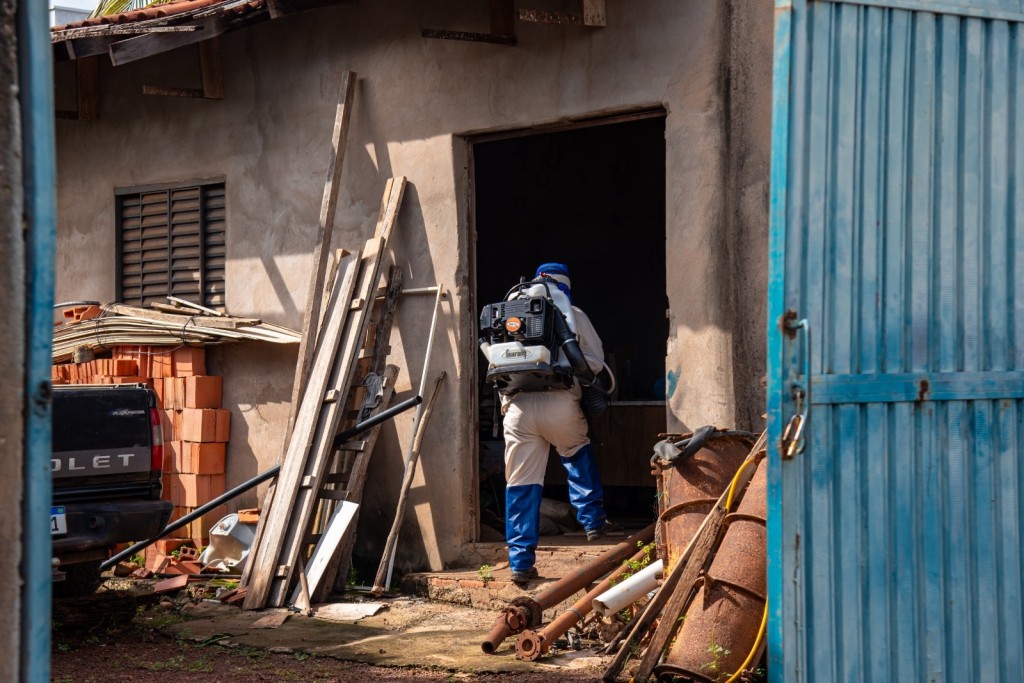 Município aumenta carga horária dos agentes de endemias para reforçar combate à dengue